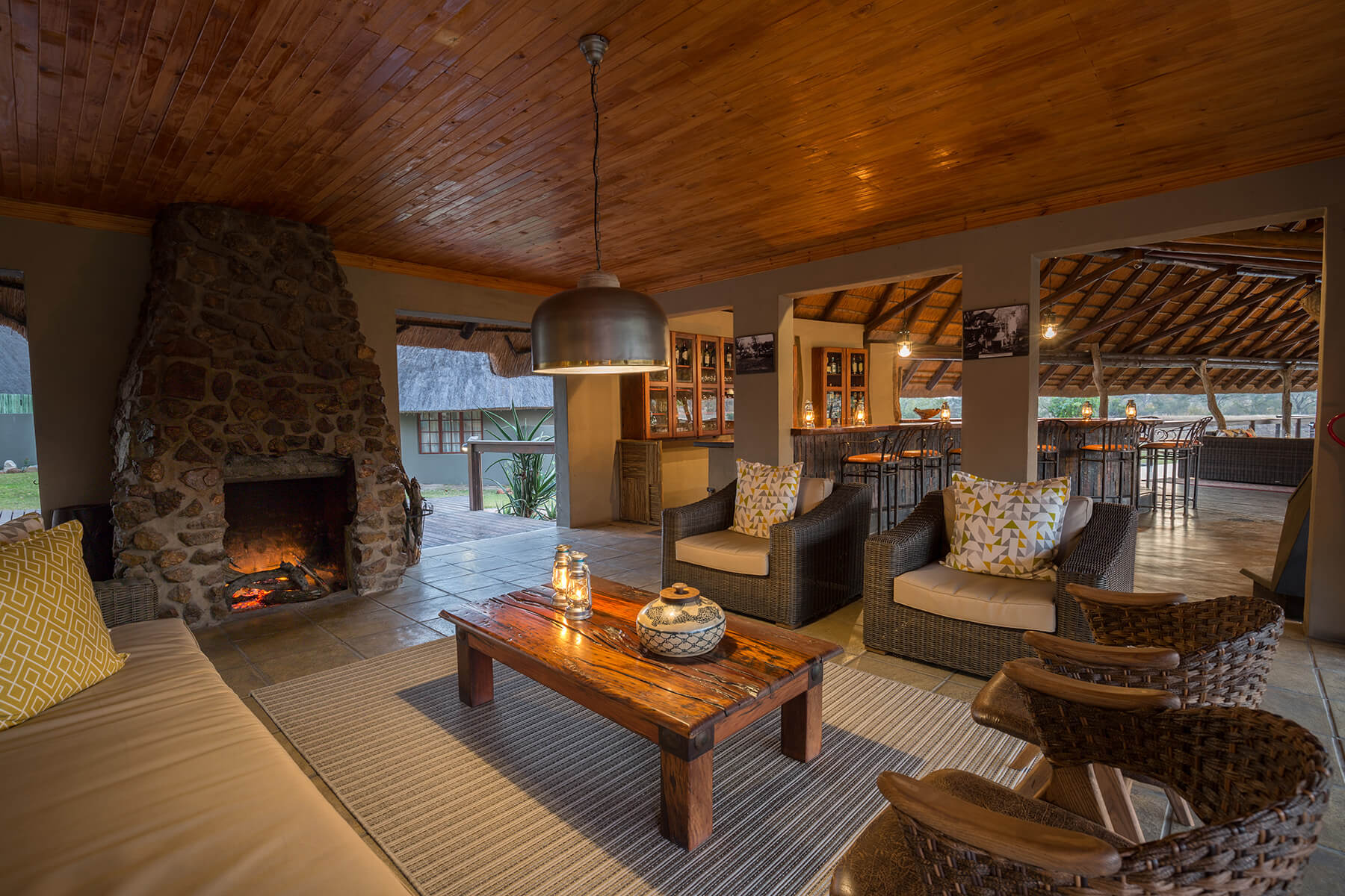 Arathusa-Safari-Lodge-Lounge-3