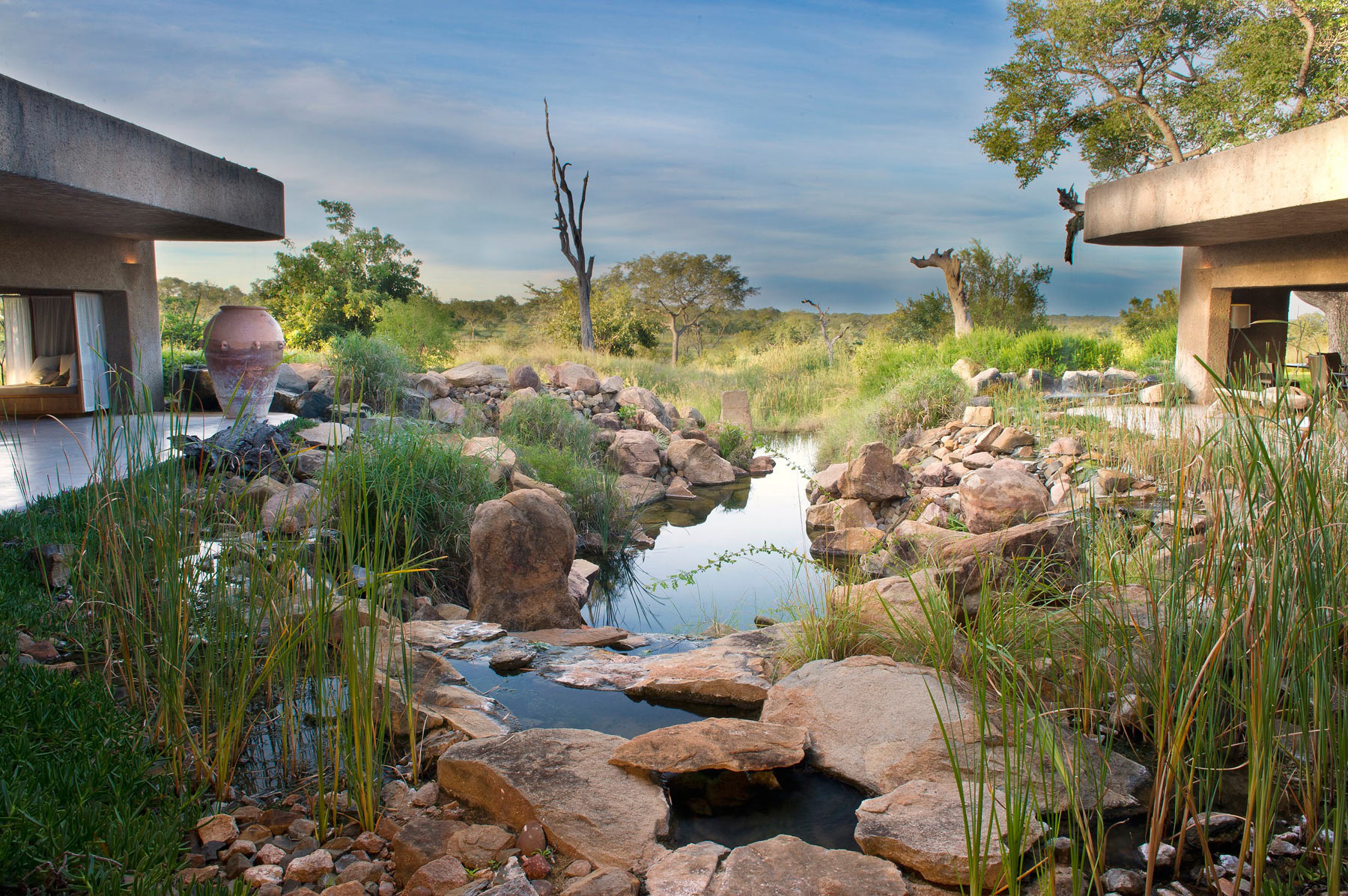 Earth-Lodge-Water-Feature-2-header