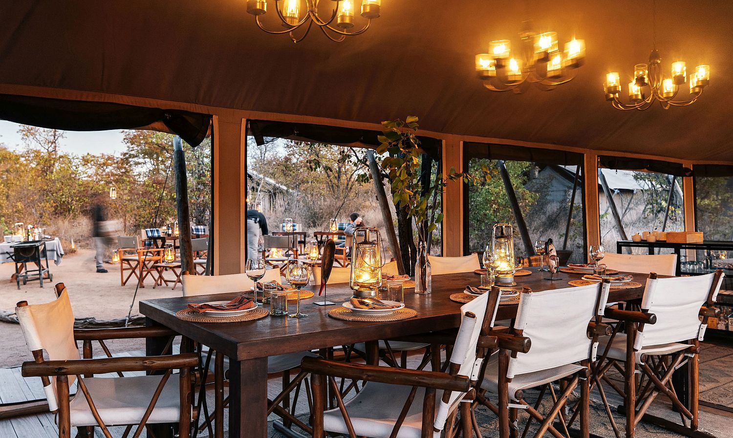 Simbavati-Trails-Camp-gallery-dining-area-campfire-5742-1500