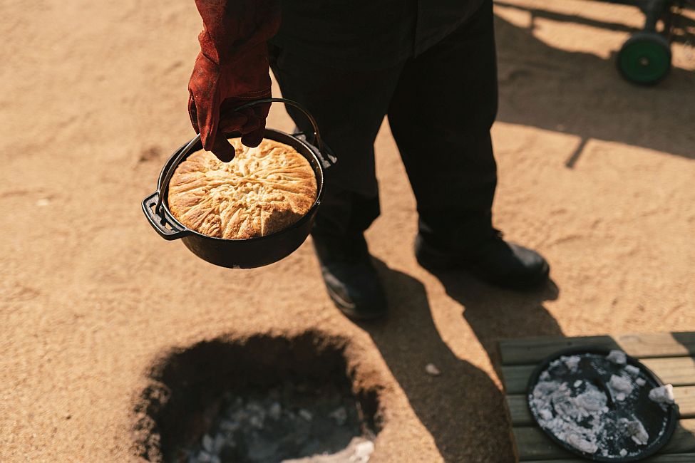 Simbavati-Trails-Camp-ground-baked-bread-7292-975