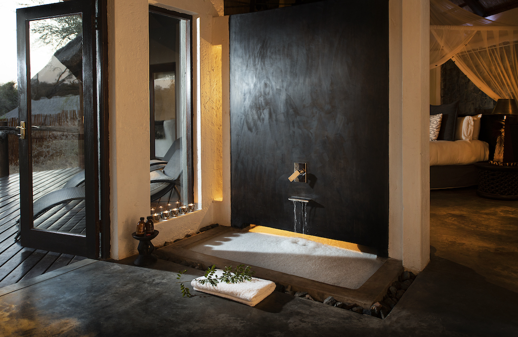 Water-Suite-Bathroom