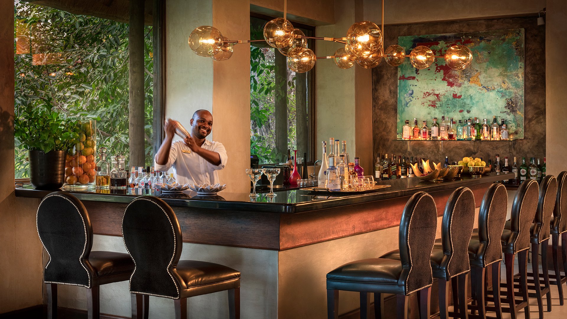 2019-chitwa-bar-cocktails.jpg__1920x1080_q85_crop_subsampling-2_upscale