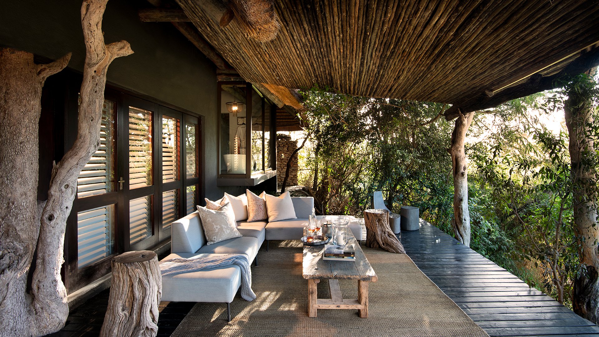 2019-chitwa-suites-deck-and-couch.jpg__1920x1080_q85_crop_subsampling-2_upscale