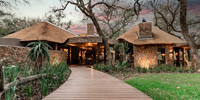 south-africa-sabi-sands-game-reserve-dulini-moya-1-700x350